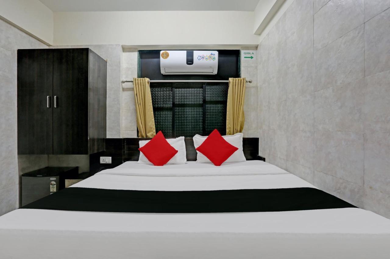Capital O 79386 Hotel Emirates 孟买 外观 照片